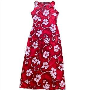 No Boundaries Hawaiian Print Maxi Dress